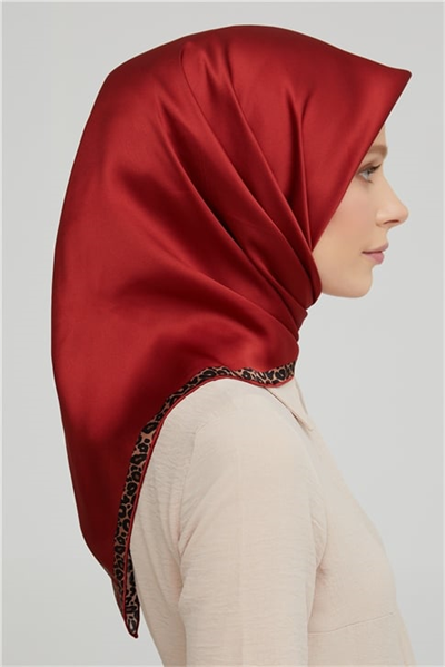 Armine Sura İpek Eşarp 21Ka8660 06