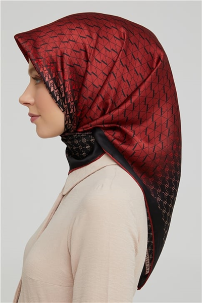 Armine Sura İpek Eşarp 21Ka8661 04