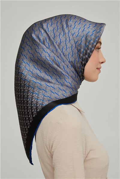 Armine Sura İpek Eşarp 21Ka8661 11