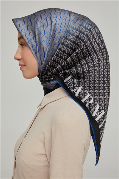 Armine Sura İpek Eşarp 21Ka8661 11