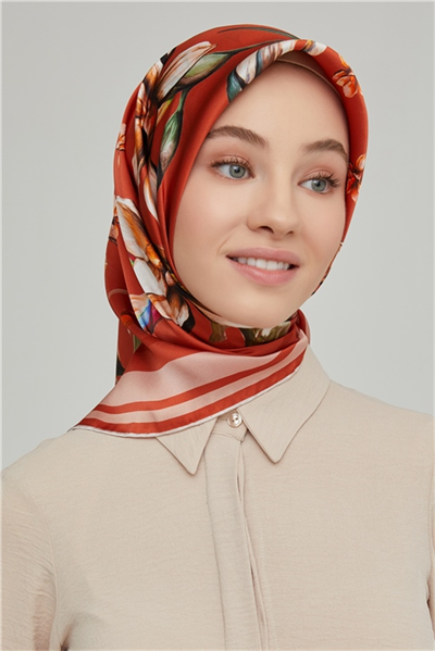 Armine Sura İpek Eşarp 21Ka8662 07