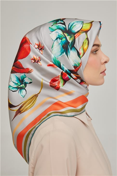 Armine Sura İpek Eşarp 21Ka8662 09