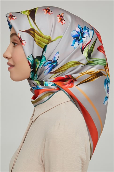 Armine Sura İpek Eşarp 21Ka8662 09