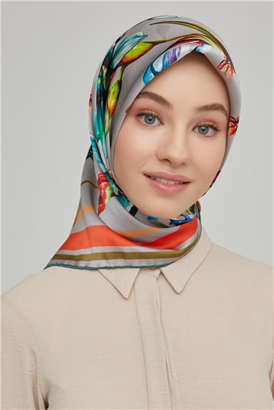 Armine Sura İpek Eşarp 21Ka8662 09