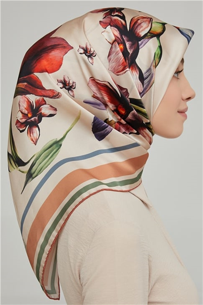 Armine Sura İpek Eşarp 21Ka8662 10