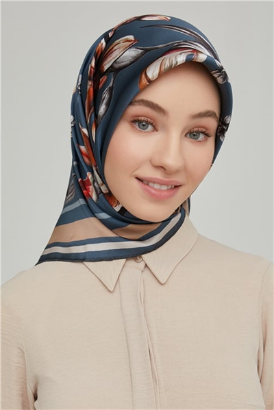 Armine Sura İpek Eşarp 21Ka8662 12