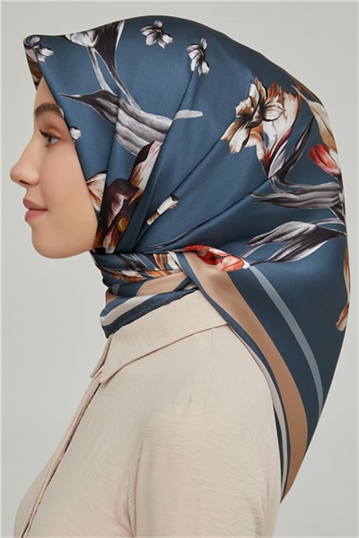 Armine Sura İpek Eşarp 21Ka8662 12
