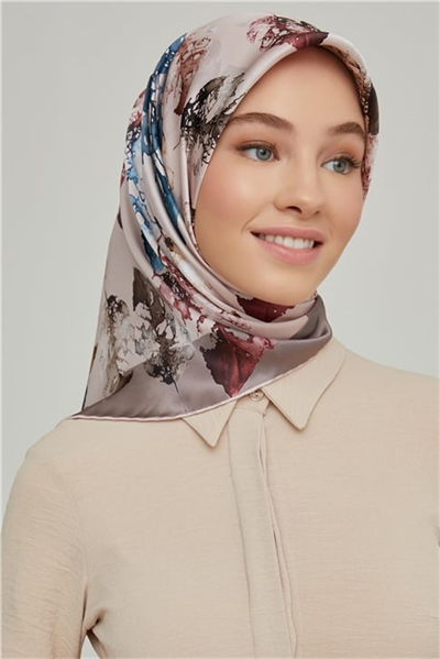 Armine Sura İpek Eşarp 21Ka8663 03