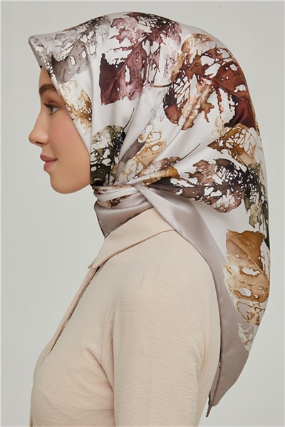 Armine Sura İpek Eşarp 21Ka8663 07