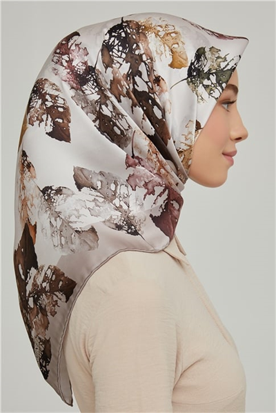 Armine Sura İpek Eşarp 21Ka8663 07