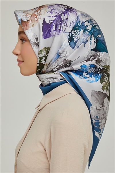 Armine Sura İpek Eşarp 21Ka8663 11