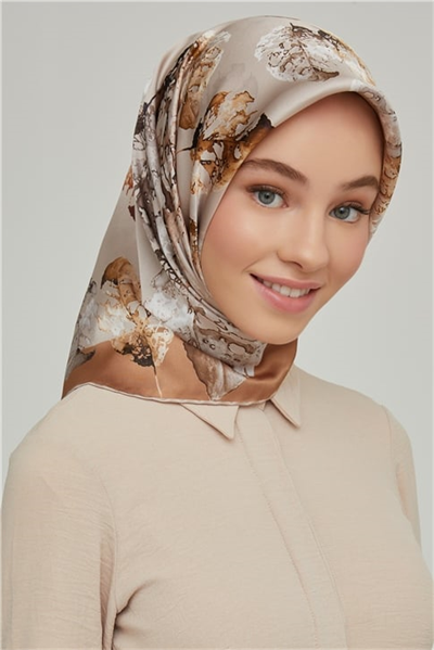 Armine Sura İpek Eşarp 21Ka8663 12