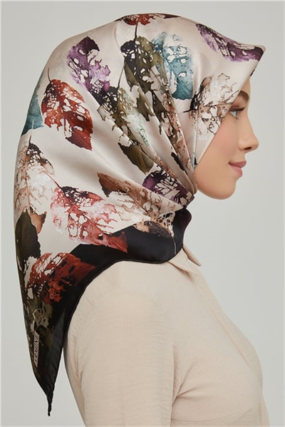 Armine Sura İpek Eşarp 21Ka8663 14