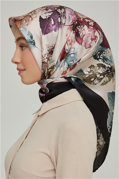 Armine Sura İpek Eşarp 21Ka8663 14