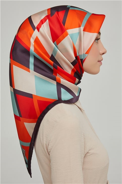Armine Sura İpek Eşarp 21Ka8664 09