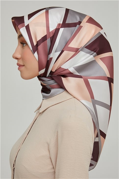 Armine Sura İpek Eşarp 21Ka8664 19