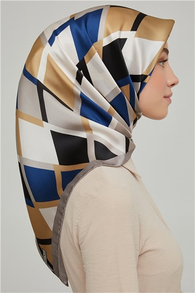 Armine Sura İpek Eşarp 21Ka8664 20