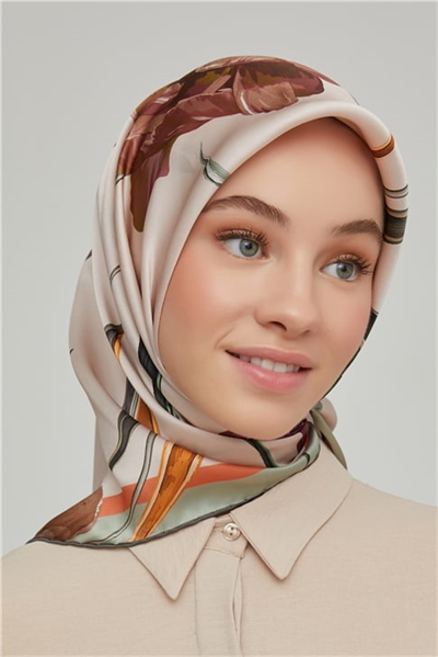 Armine Sura İpek Eşarp 21Ka8665 33