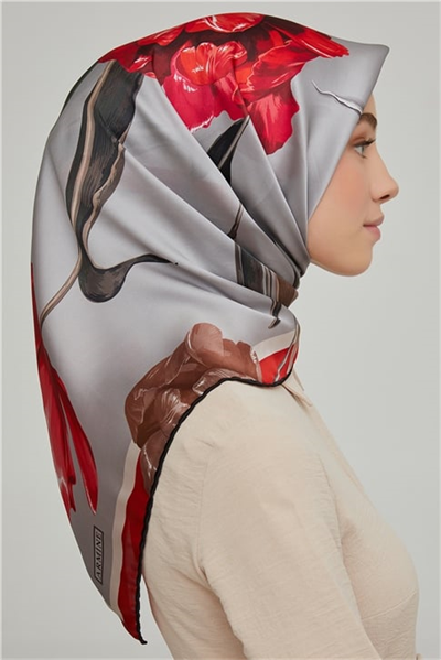 Armine Sura İpek Eşarp 21Ka8665 36