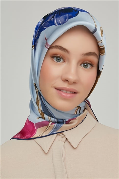 Armine Sura İpek Eşarp 21Ka8665 42