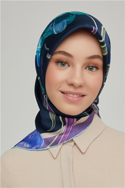 Armine Sura İpek Eşarp 21Ka8665 51