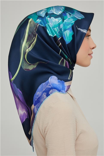 Armine Sura İpek Eşarp 21Ka8665 51