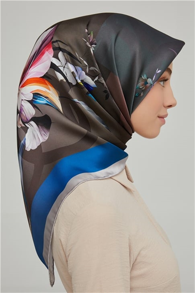 Armine Sura İpek Eşarp 21Ka8666 31