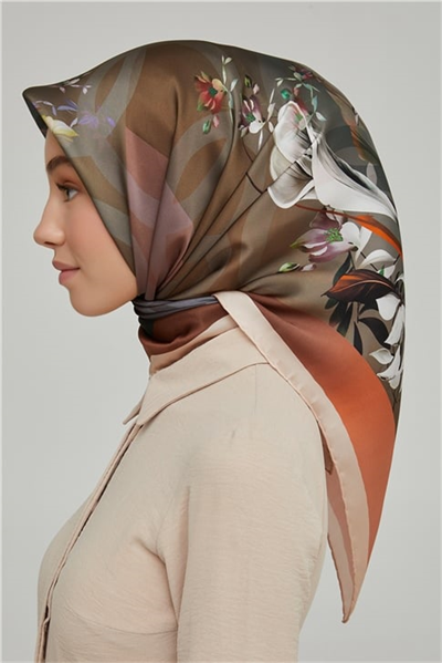 Armine Sura İpek Eşarp 21Ka8666 37
