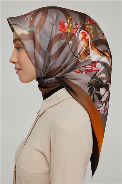 Armine Sura İpek Eşarp 21Ka8666 42