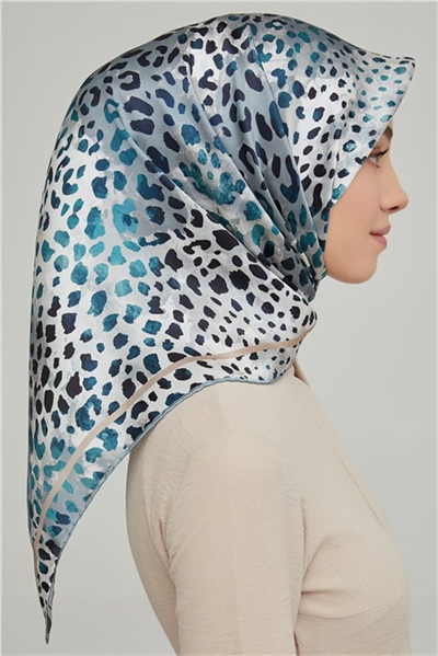 Armine Sura İpek Eşarp 21Ka8667 36