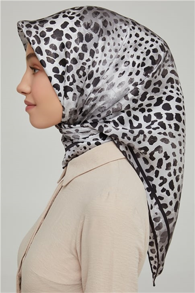 Armine Sura İpek Eşarp 21Ka8667 50