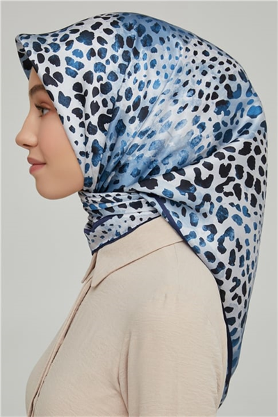 Armine Sura İpek Eşarp 21Ka8667 51