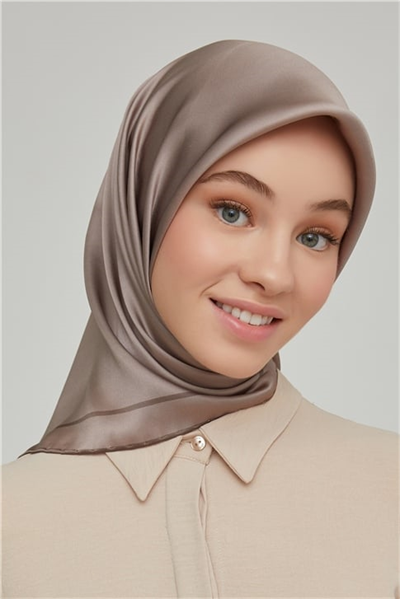 Armine Sura İpek Eşarp 21Ka8668 08