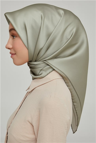 Armine Sura İpek Eşarp 21Ka8668 09