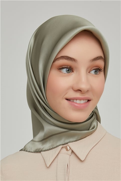 Armine Sura İpek Eşarp 21Ka8668 09