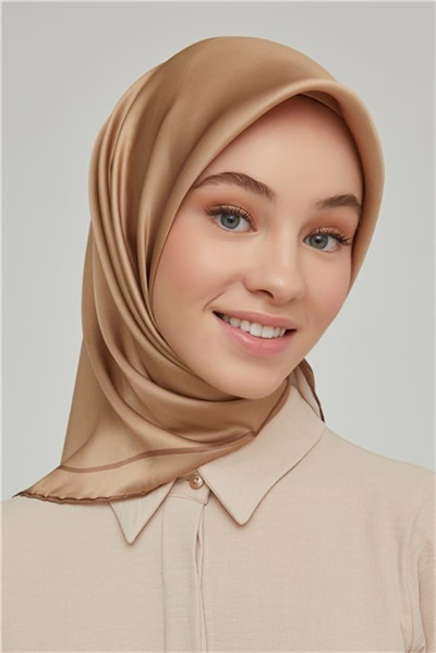 Armine Sura İpek Eşarp 21Ka8668 10