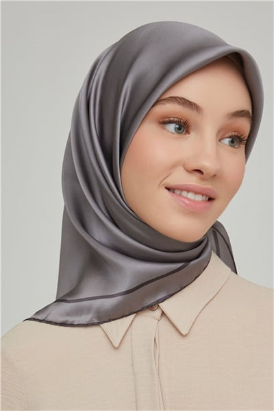 Armine Sura İpek Eşarp 21Ka8668 11