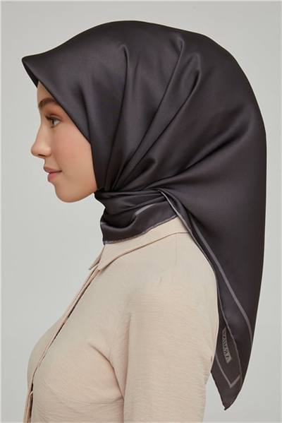 Armine Sura İpek Eşarp 21Ka8668 12