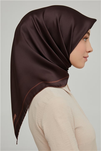 Armine Sura İpek Eşarp 21Ka8668 13