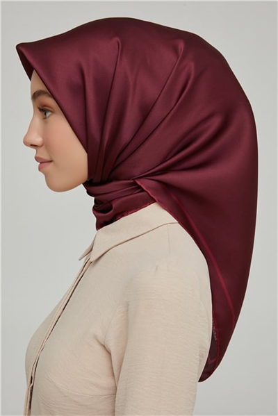 Armine Sura İpek Eşarp 21Ka8668 14