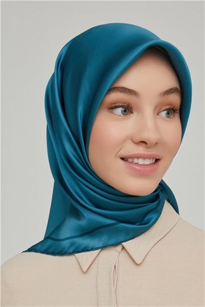 Armine Sura İpek Eşarp 21Ka8668 16