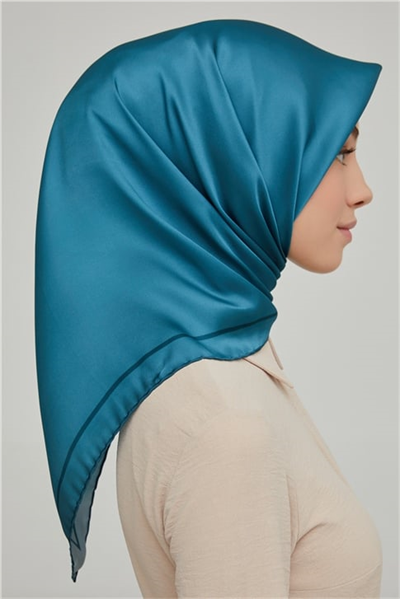 Armine Sura İpek Eşarp 21Ka8668 16