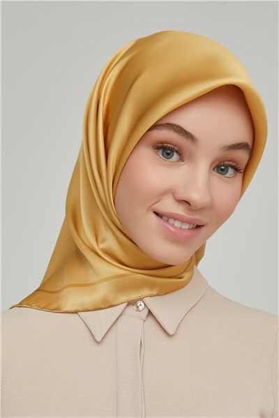 Armine Sura İpek Eşarp 21Ka8668 17