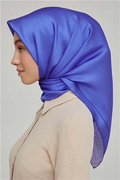 Armine Sura İpek Eşarp 21Ka8668 18