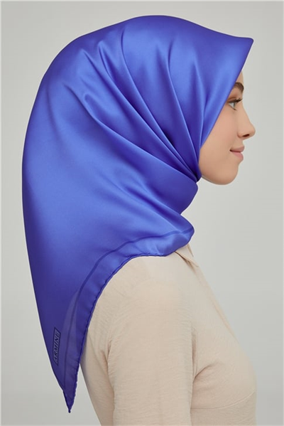 Armine Sura İpek Eşarp 21Ka8668 18