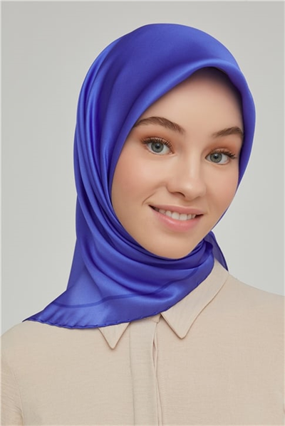 Armine Sura İpek Eşarp 21Ka8668 18