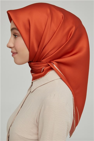 Armine Sura İpek Eşarp 21Ka8668 38