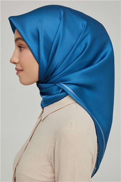 Armine Sura İpek Eşarp 21Ka8668 50