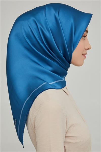 Armine Sura İpek Eşarp 21Ka8668 50