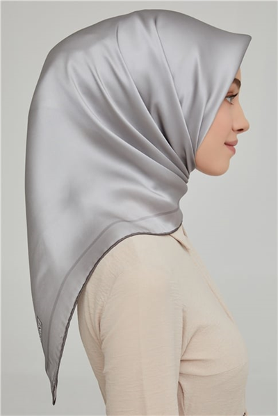 Armine Sura İpek Eşarp 21Ka8668 59